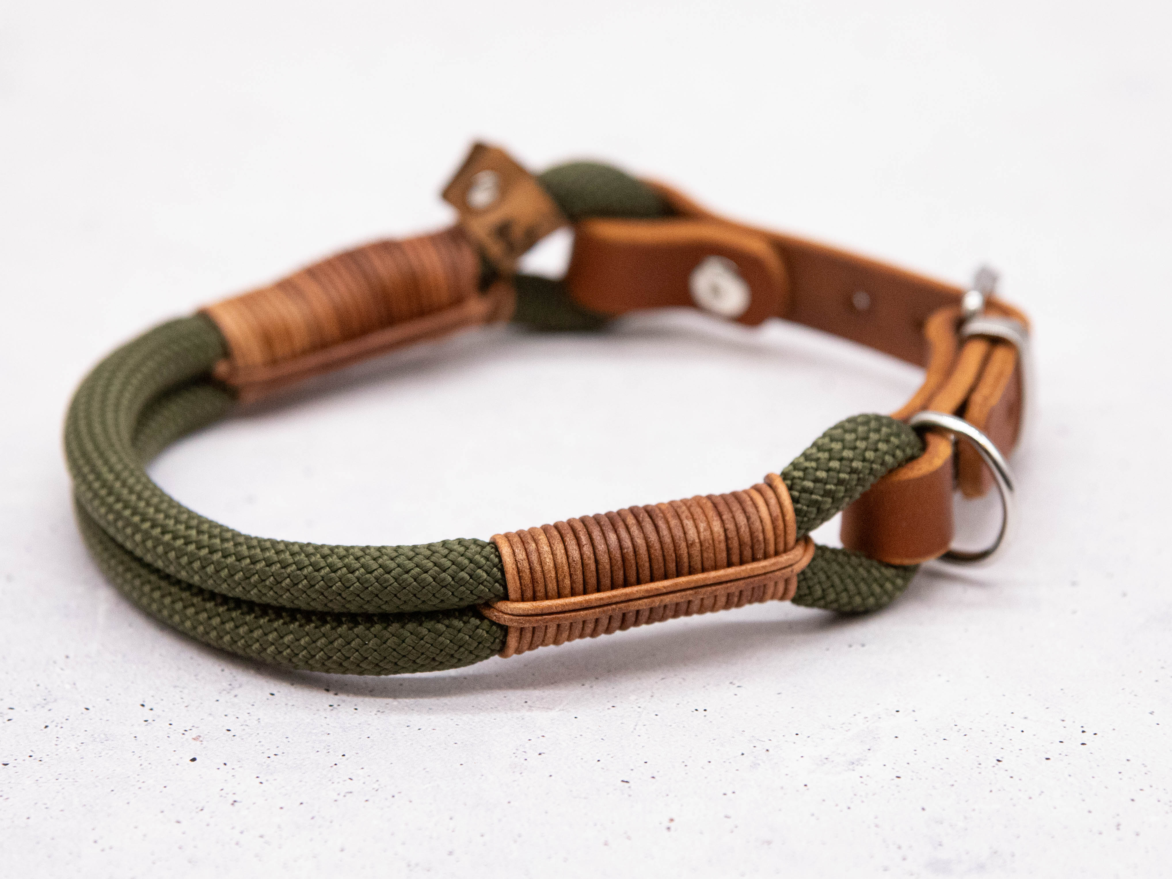 Tau-Hundehalsband Green Leather – FOR LOVELY DOGS